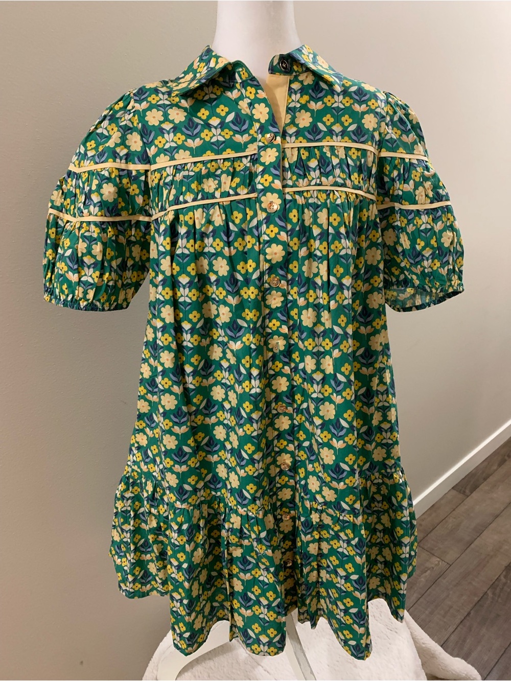entro Green Dress with Yellow and White Floral Print